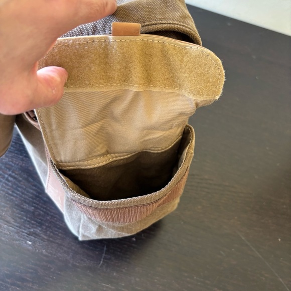 LL Bean Vintage Leather and Tan Canvas Messenger Crossbody Laptop Bag - Picture 7 of 14